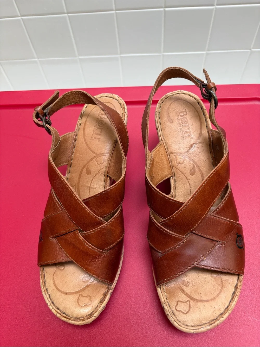 Born comfortable wedge